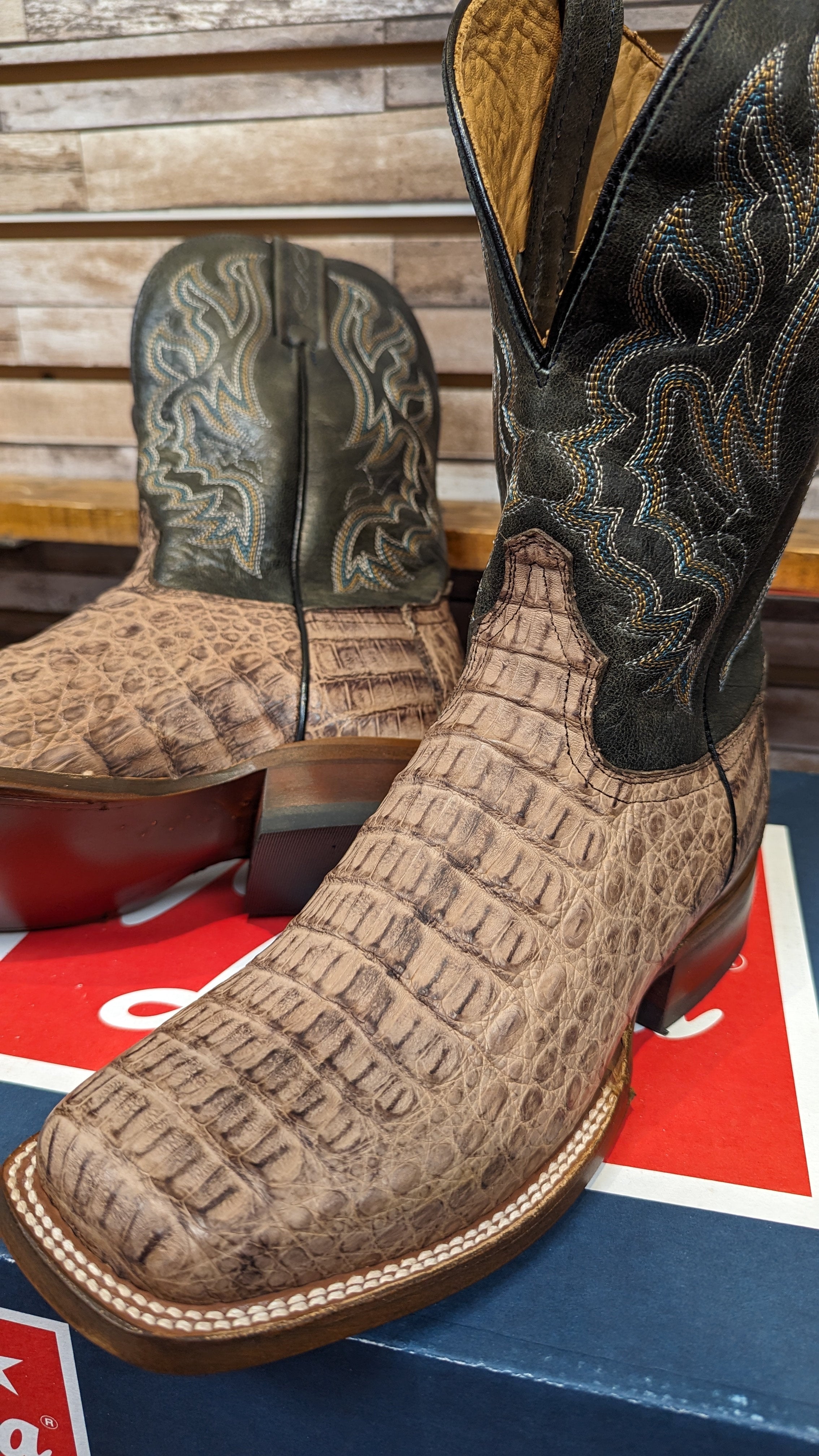 Tony Lama MARFA CAIMAN BONE SQUARE TOE WESTERN BOOTS - TL5258